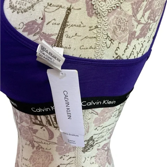 Authentic Calvin Klein Workout Bra - Picture 4 of 8